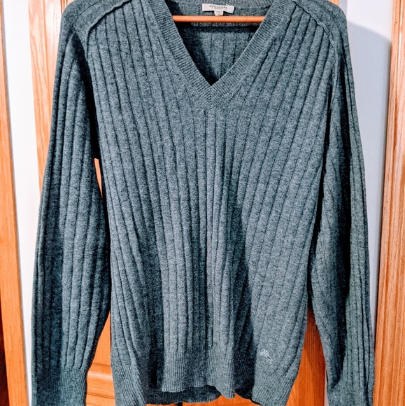 Men's Burberry Cashmere Sweater - Picture 3 of 7